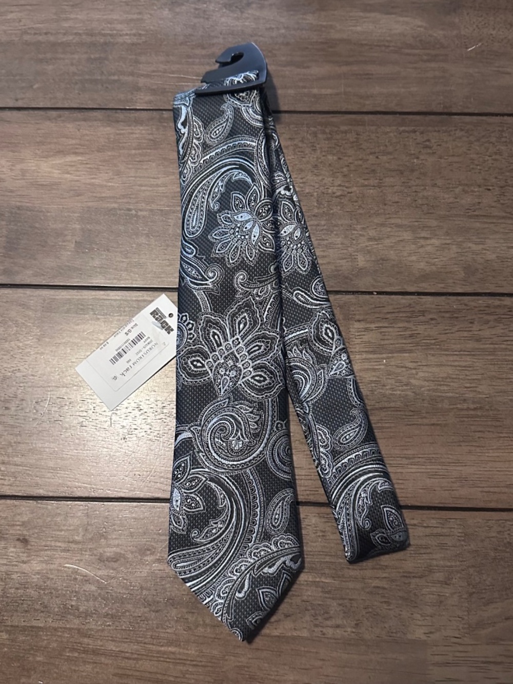 NWT Michael Kors Navy and Silver Peacock Paisley Men's Tie